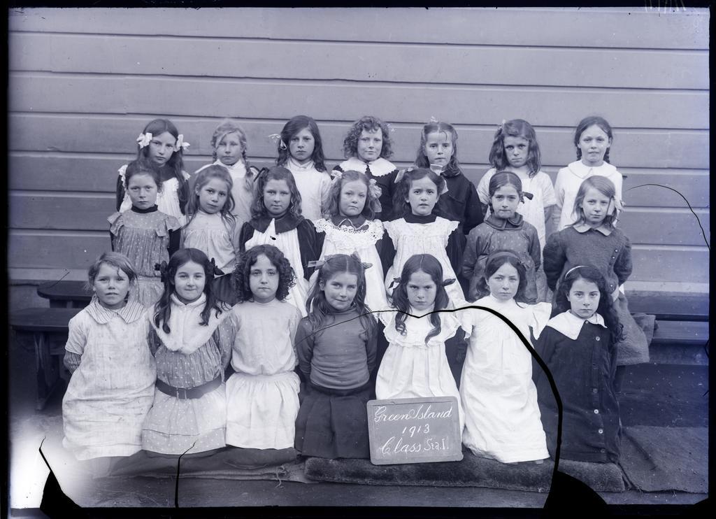 Green Island School Standard 1, girls