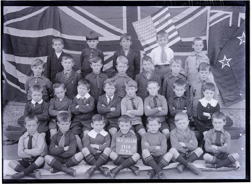 North East Valley School P 5, boys