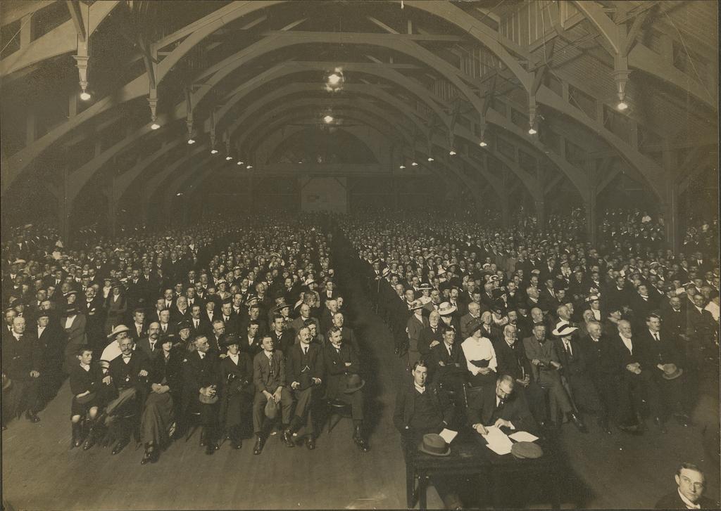 'Cost of living and anti-conscription demonstration, Colosseum, Christchurch, Sunday, 18 March 1917 (Showing the main portion of an audience of over 2,600 people)'