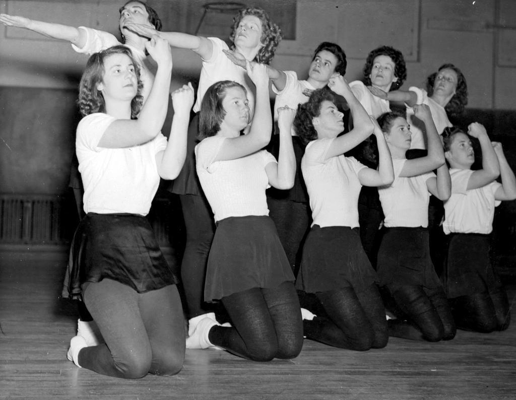Women in dance group