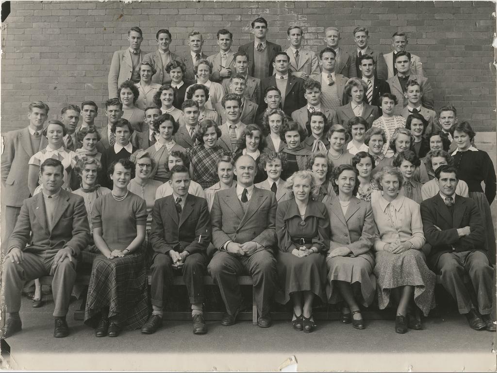 '[Philip] Smithells with staff and students from 1948 and 1949 intakes'