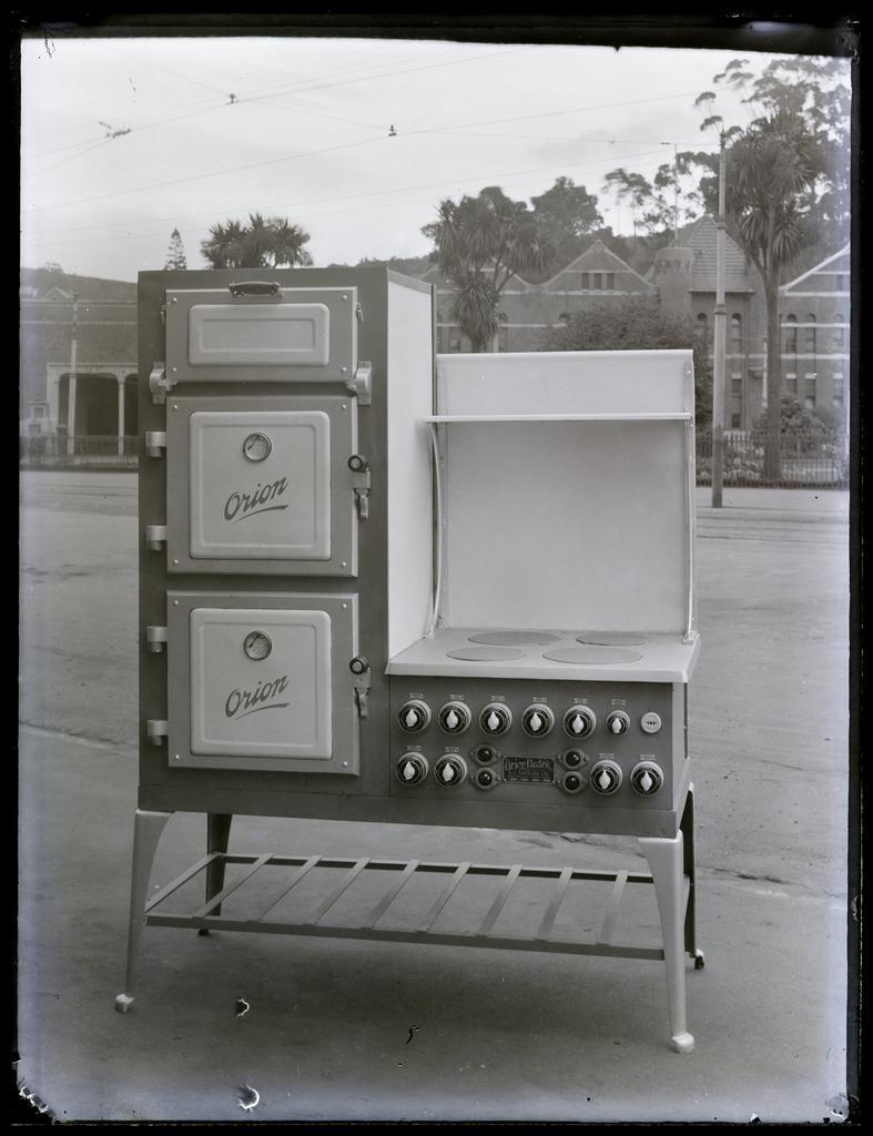 Four-ring twin-oven Orion electric range