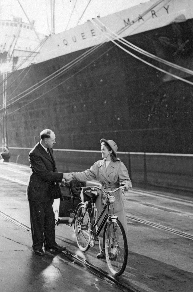 Louise Sutherland 'Arriving back in England(was met by the Raleigh bicycle representative) Southampton'
