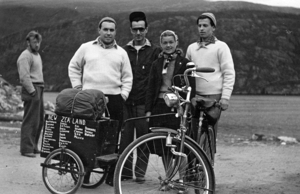 Louise Sutherland and 'a group of Italians (Dn man at back)'