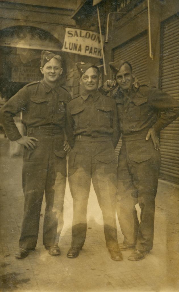 Three soldiers beside saloon, Luna Park