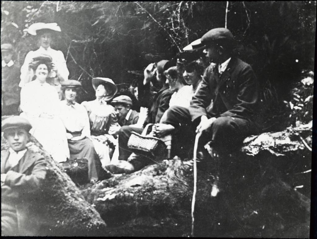 Unidentified group in informal forest setting, possibly associated with Mosgiel Presbyterian Church