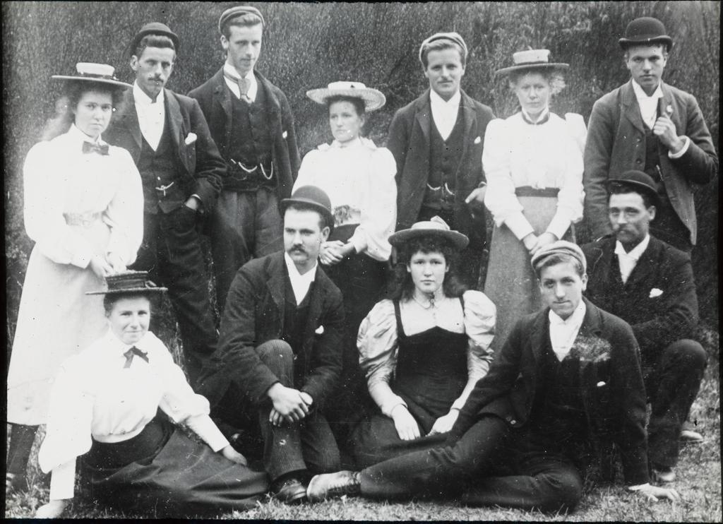 Unidentified group of young adults, possibly associated with Mosgiel Presbyterian Church