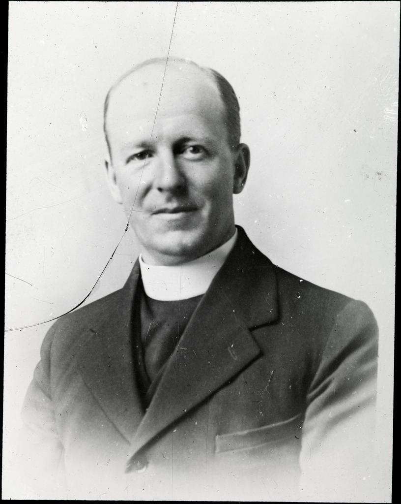 Rev. H. Graham [glass cracked]