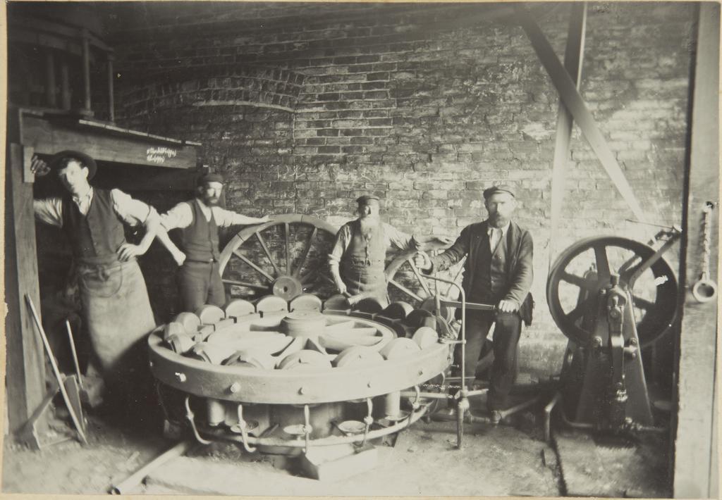 Reid and Gray machinery (Wests' Hydraulic)