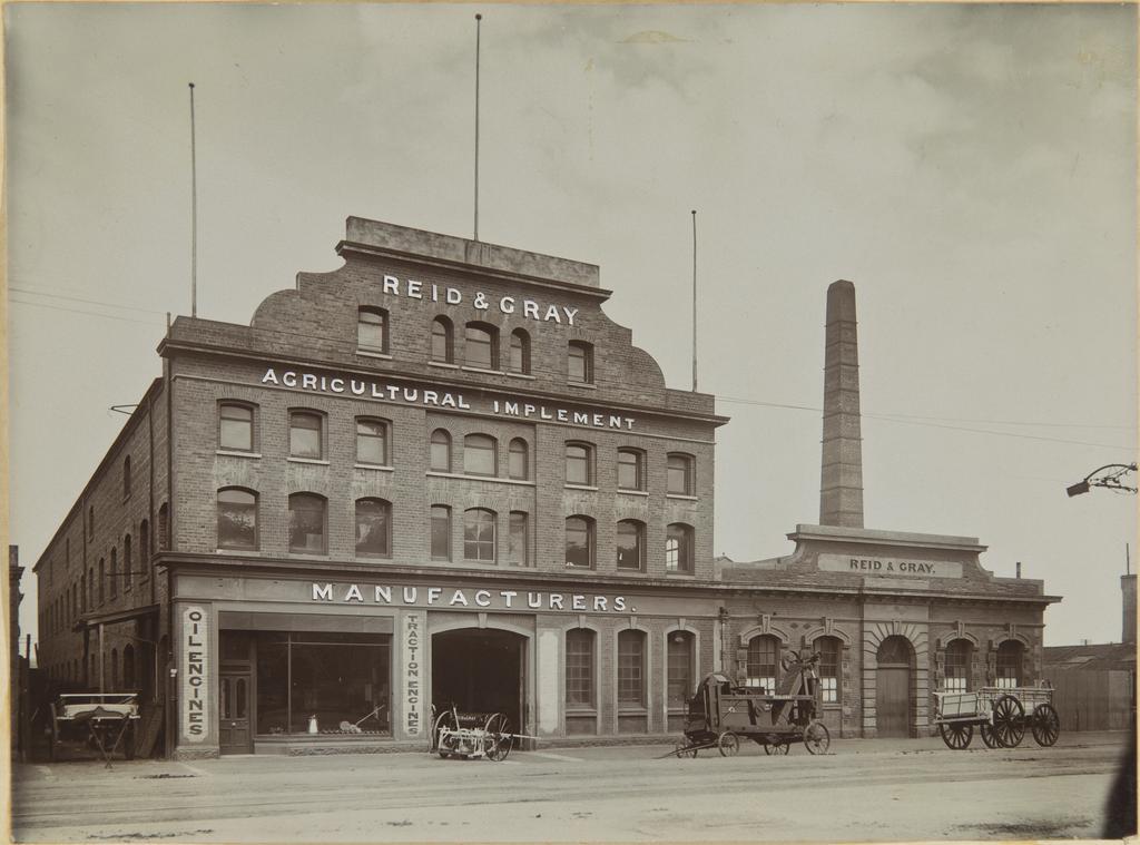 Dunedin premises of Reid and Gray from Princes Street