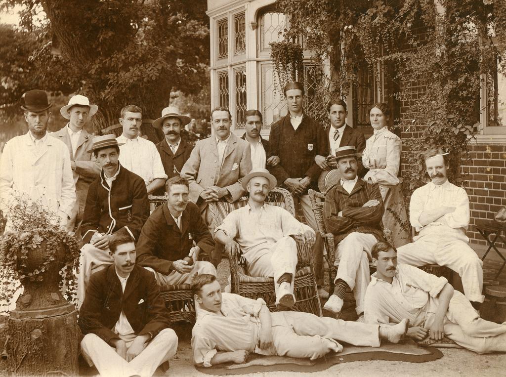 Group of cricketers at Tunbridge Wells
