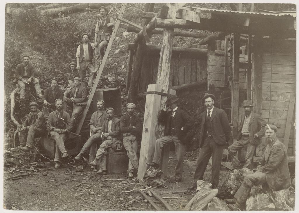 Men at Bullendale Mine