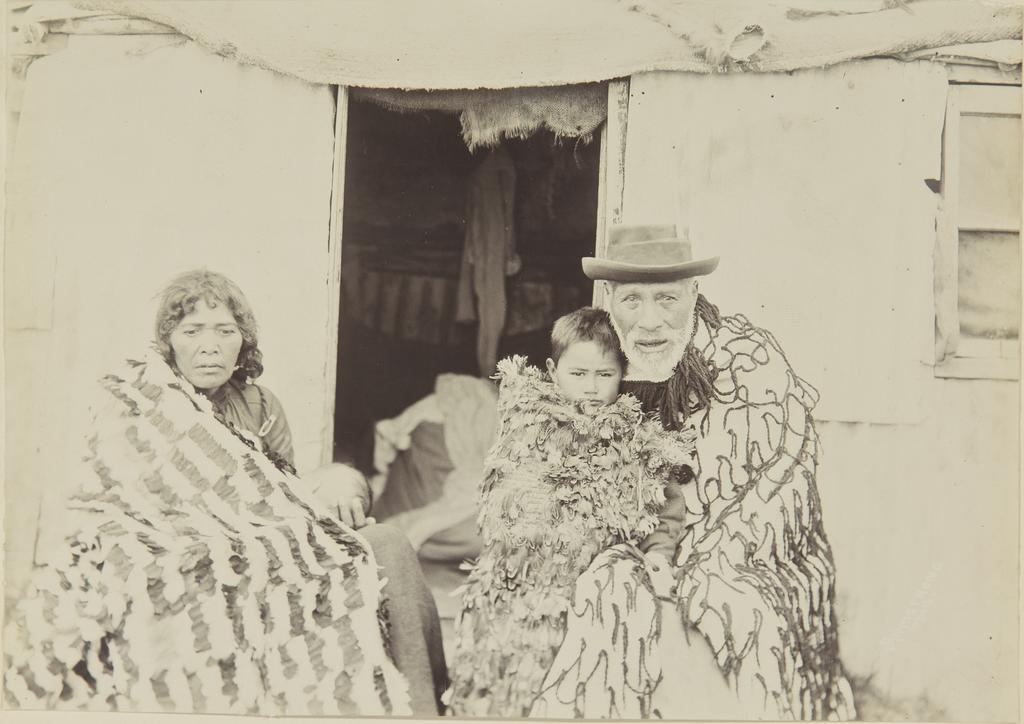 Heniwai Hampstead, and Neho Hampstead, and Wī Pōkuku