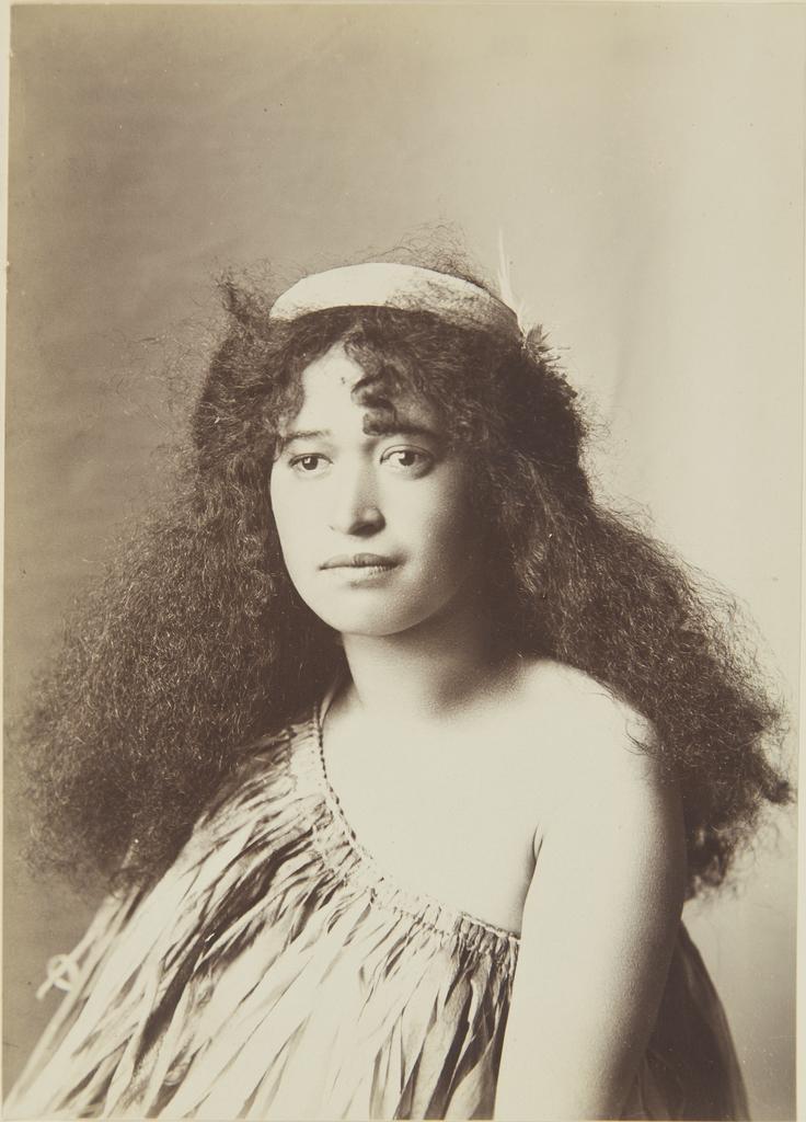 Erihapeti Tipa or Molly Hampstead