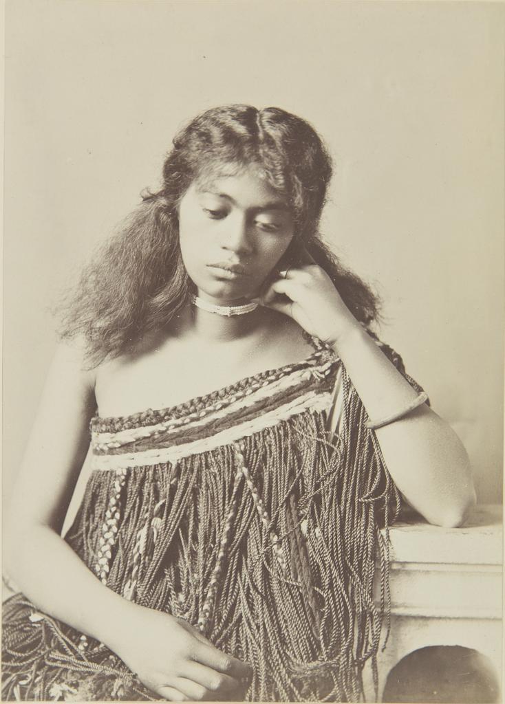Wahine Māori, unidentified