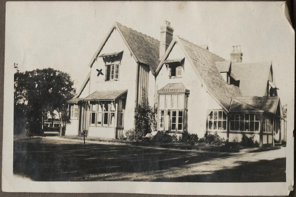 Te Wai Pounamu College with X marked by window