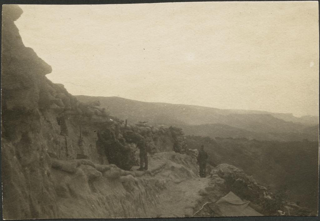 'Part of firing line of Otago [--?], man using periscope, Turks 200 yards away'