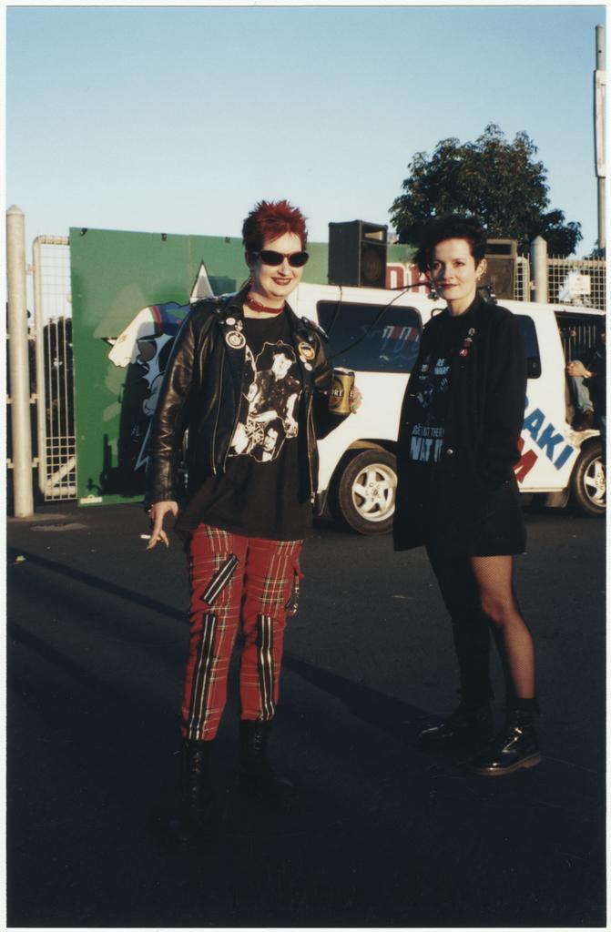 'Sex Pistols gig, Ak.'