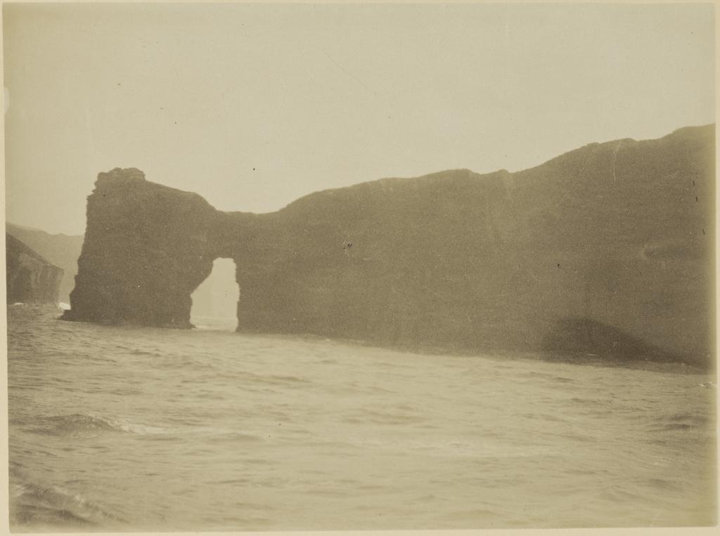 Remarkable Arch, Antipodes Island