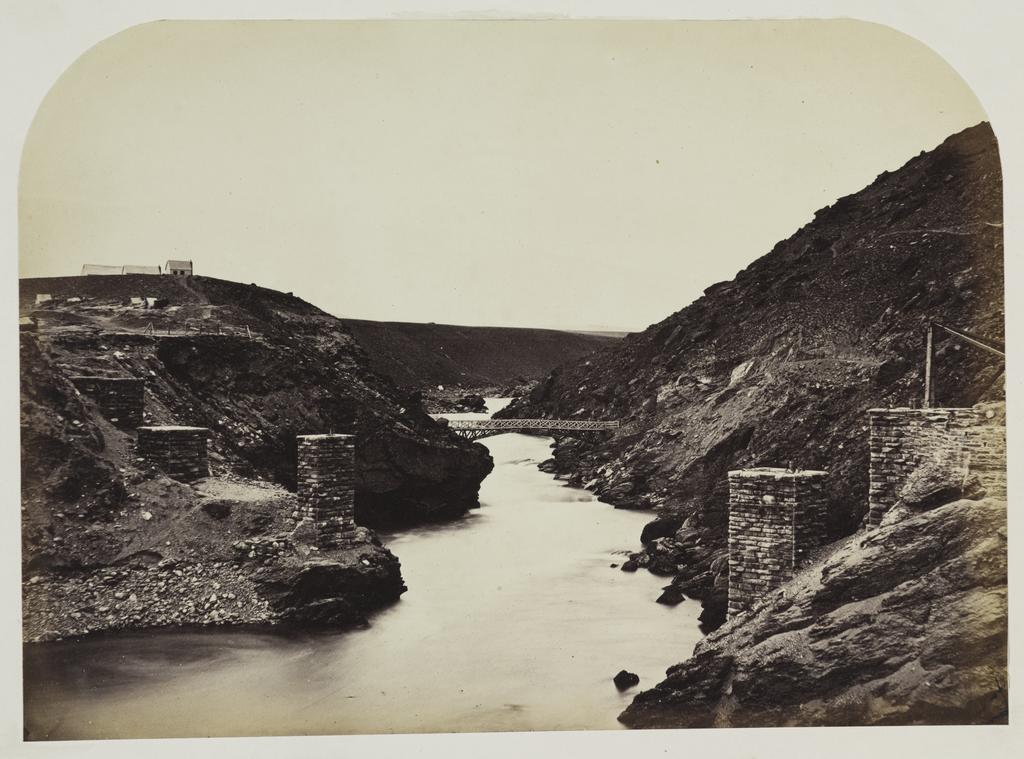 Government Bridge over the Molyneux