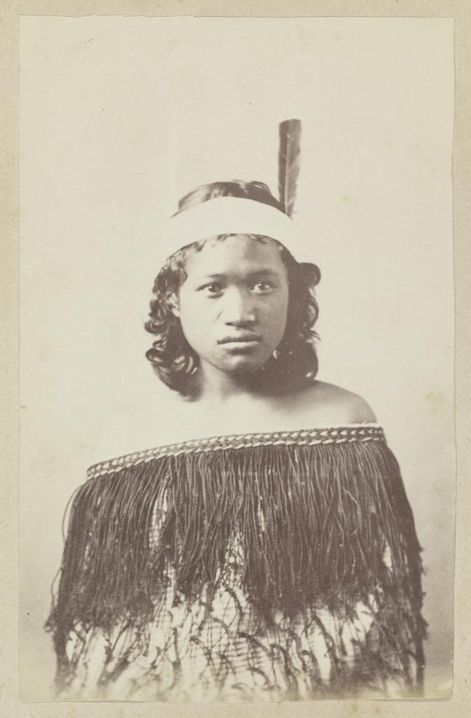 Māori girl