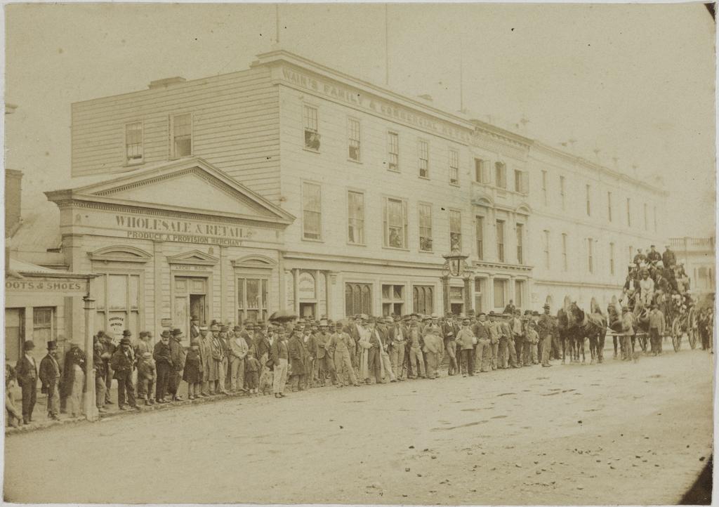 North side of Manse Street whence Cobb's Coaches started