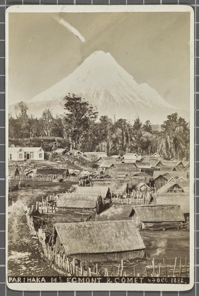 Parihaka, Mount Egmont &amp; comet, 4th October 1882