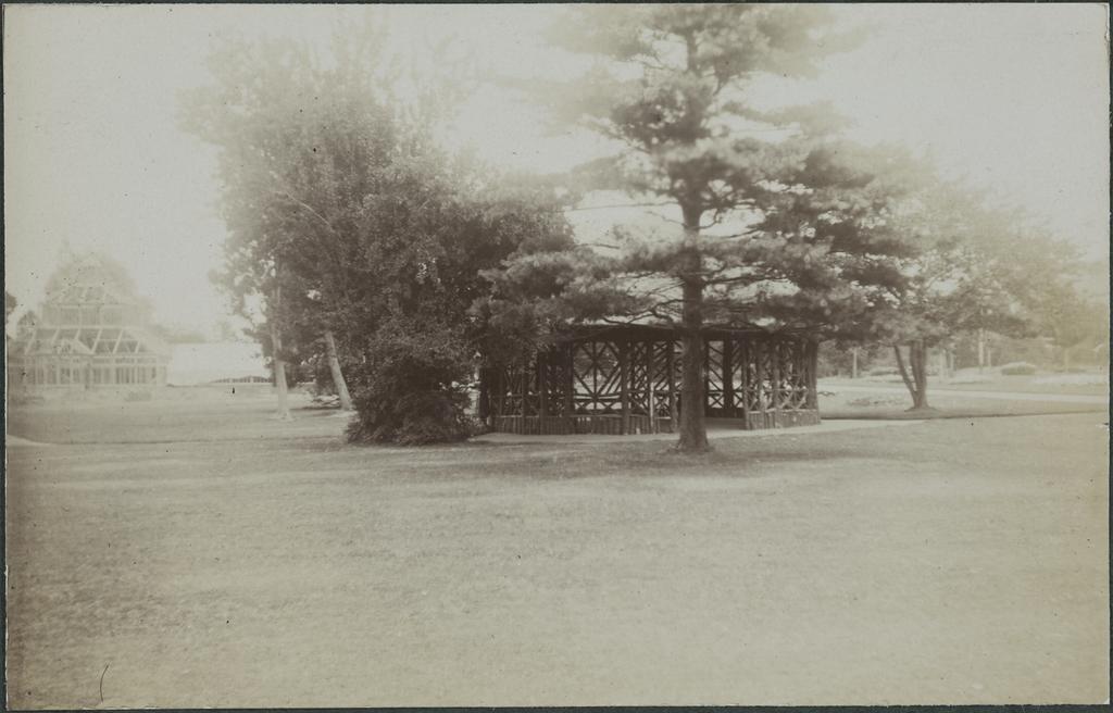 Summer house, Dunedin gardens
