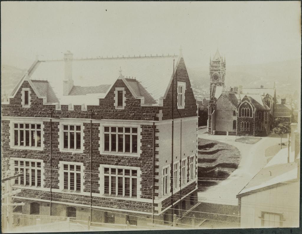 Otago University School of Mines and main building