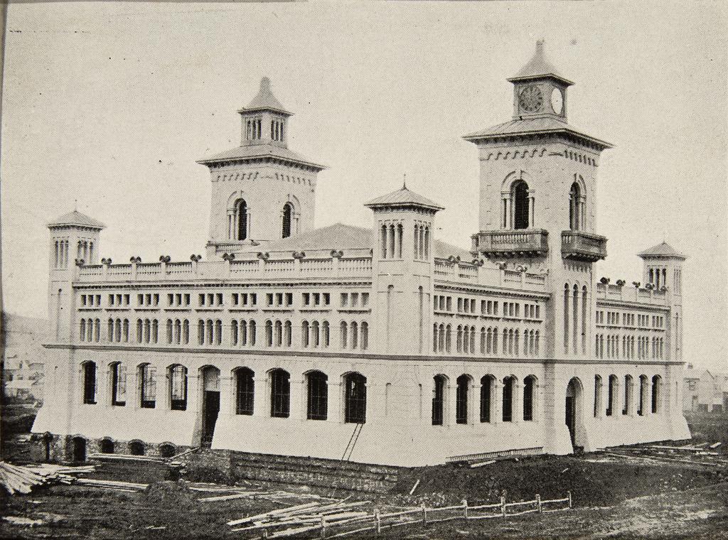 Main Building of NZ Exhibition, 1865, completing