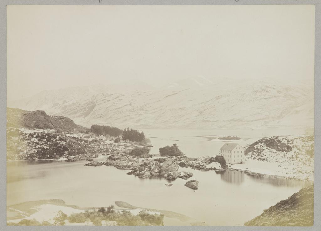 Kawarau Falls at the outlet of Lake Wakatipu N.Z.