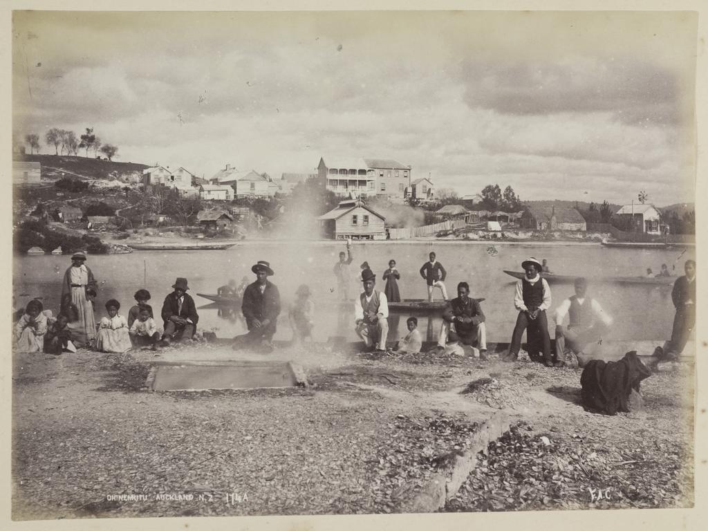 Ohinemutu, Auckland N.Z.
