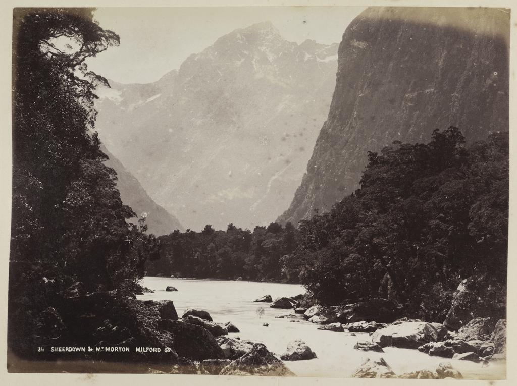 Sheerdown &amp; Mount Morton, Milford Sound