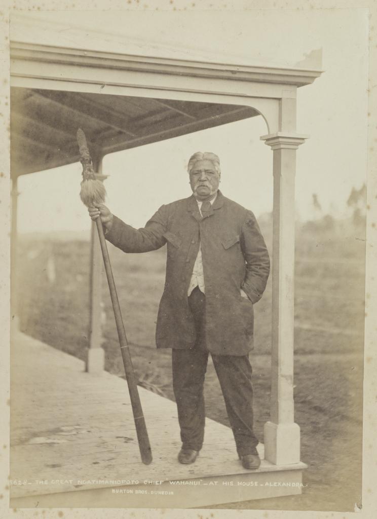 The Great Ngātimaniapoto chief "Wahanui", at his house, Alexandra