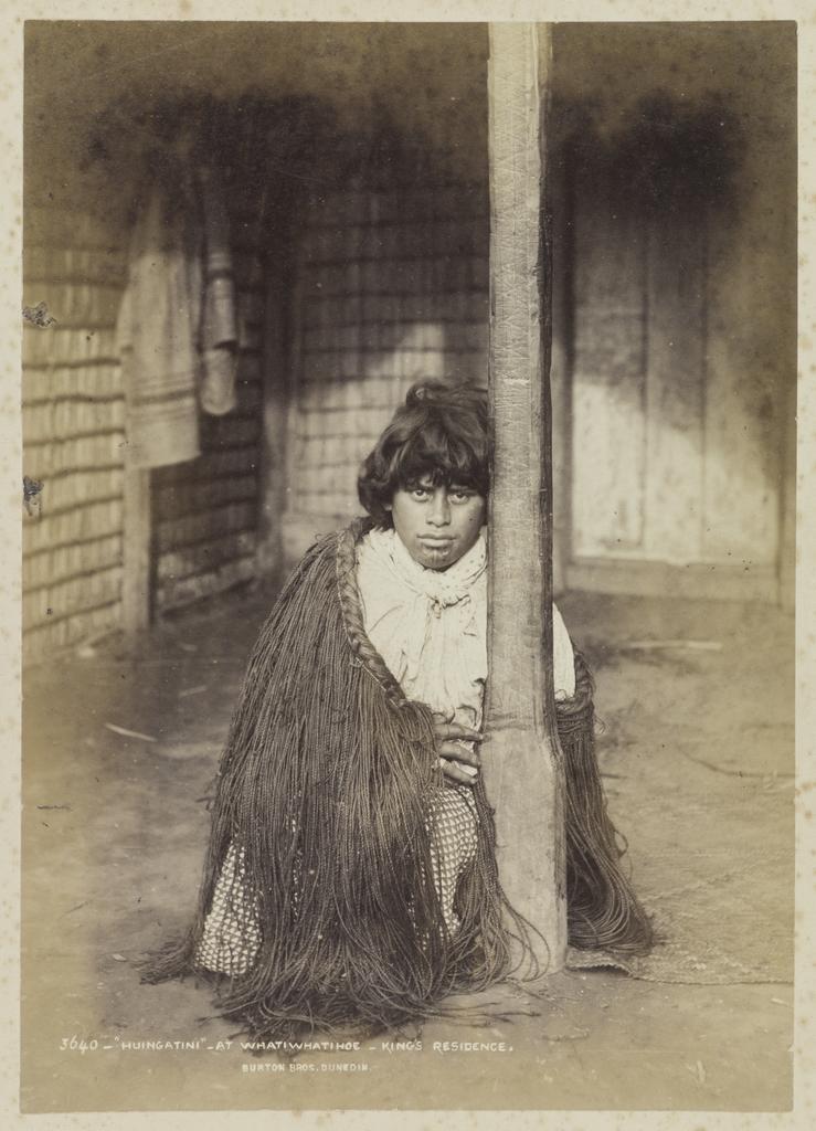 "Huingatini", at Whatiwhatihoe, Kings Residence