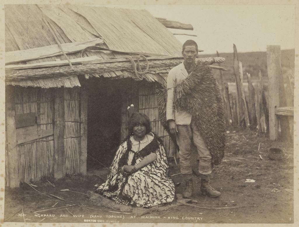 Ngāparu and wife, Kahu Topune, at Waimiha, King Country