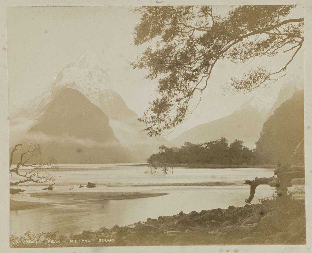 Mitre Peak, Milford Sound