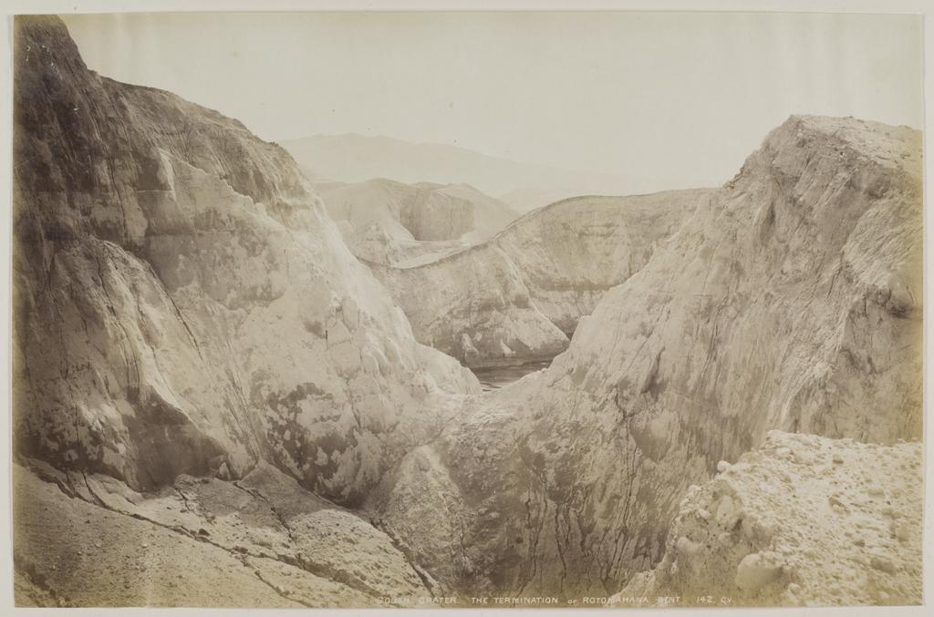 South Crater, the Termination of Rotomahana Rent