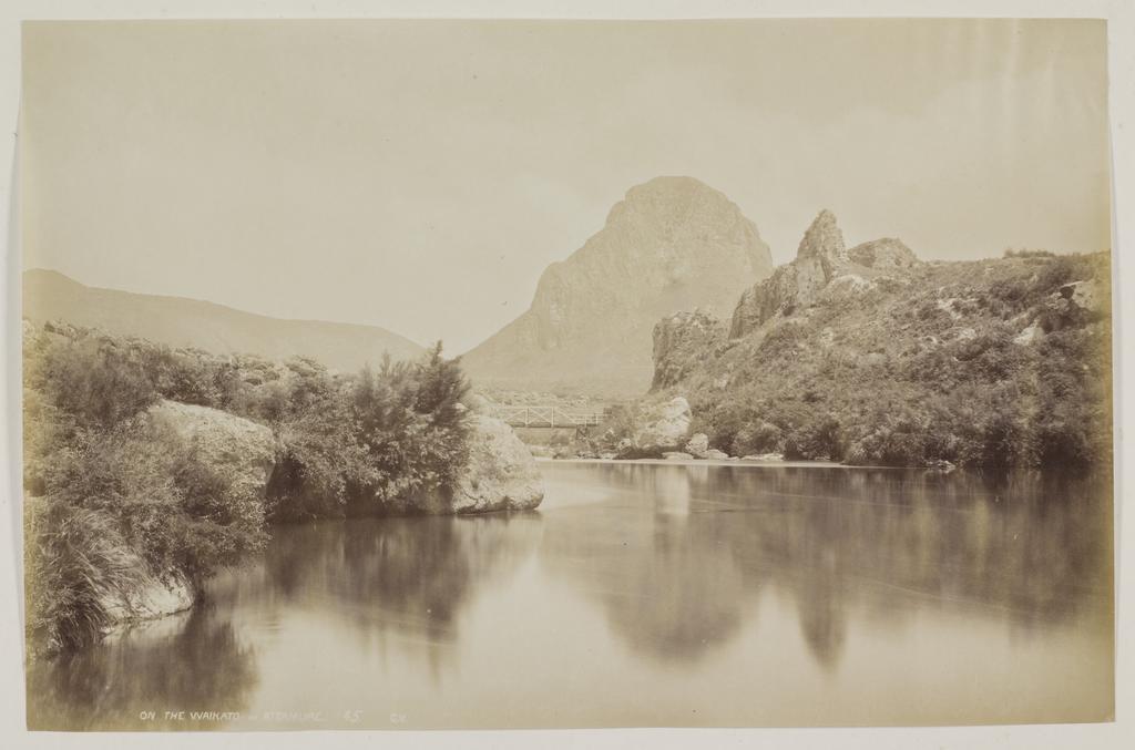 On the Waikato at Ateamure [Atiamuri]