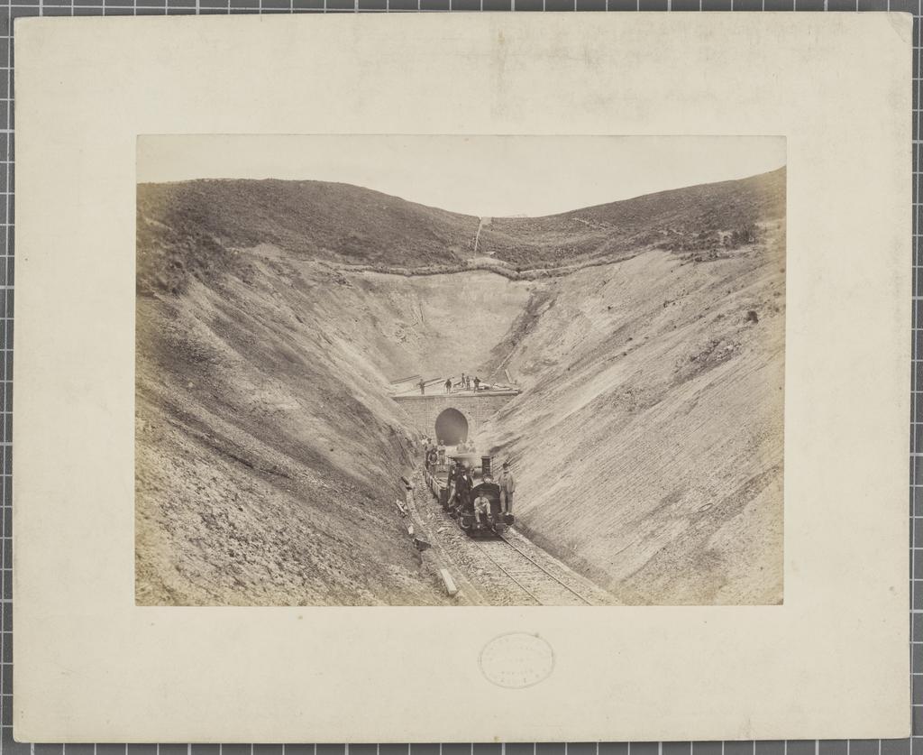 Chain Hills tunnel, south end