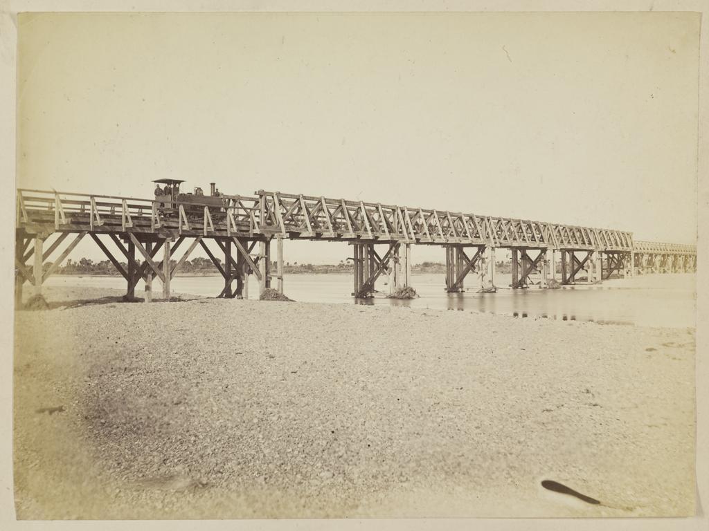 Wairau Bridge with engine