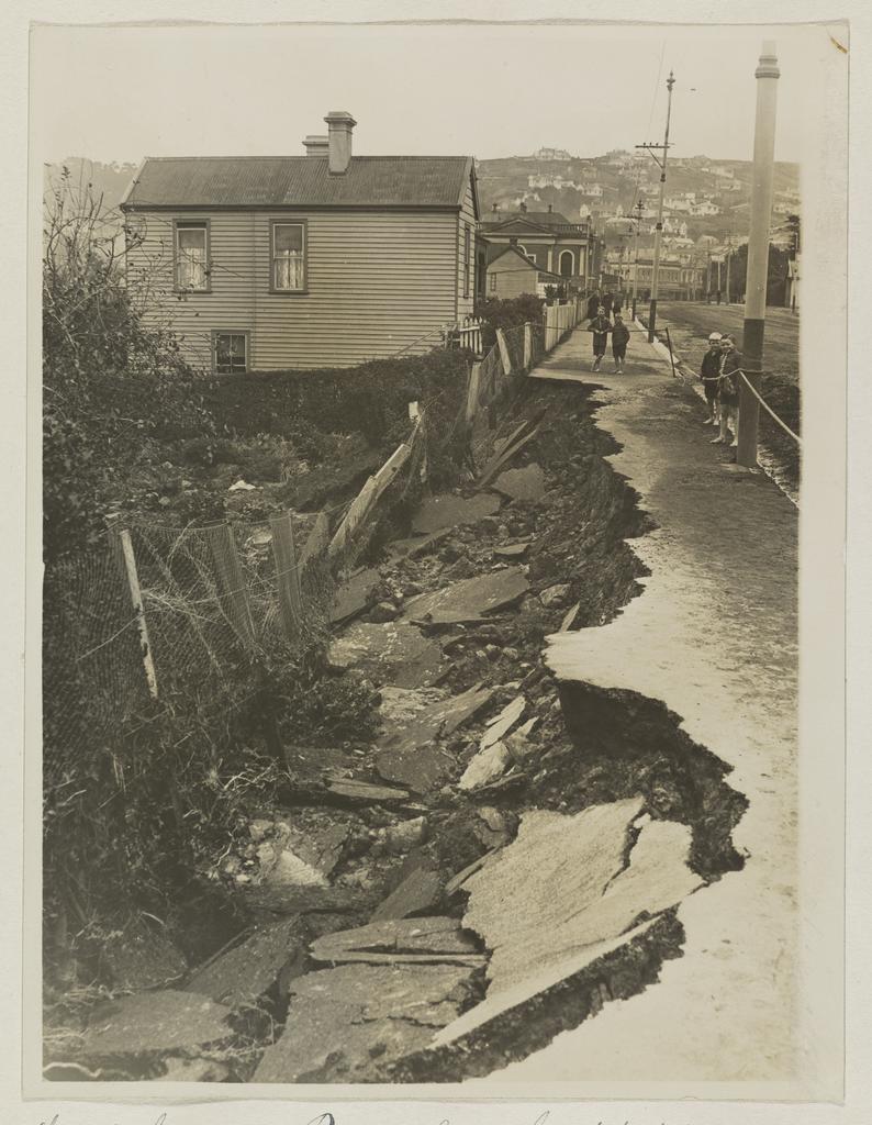 Footpath near Benevolent Institution, Main South Road, Caversham