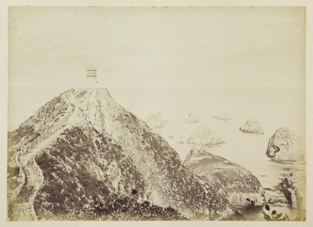 Nugget Point Lighthouse