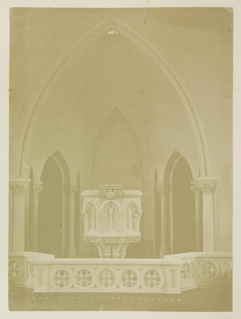 First Church Dunedin, the pulpit