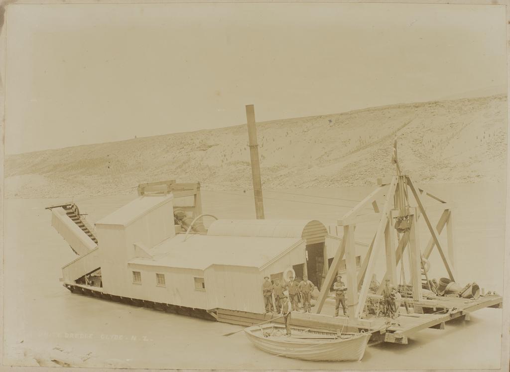 Unity Dredge, Clyde N.Z.