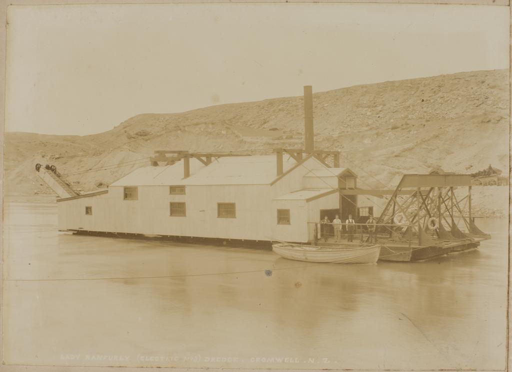 Lady Ranfurly (Electric No.8) Dredge, Cromwell N.Z.