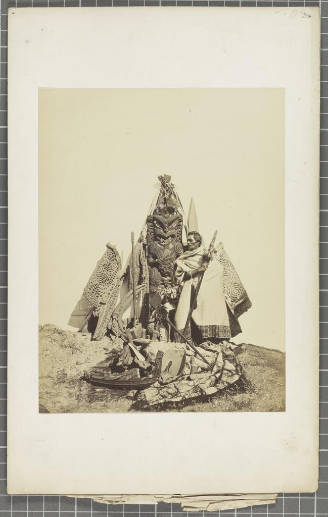 Trophy of Māori art