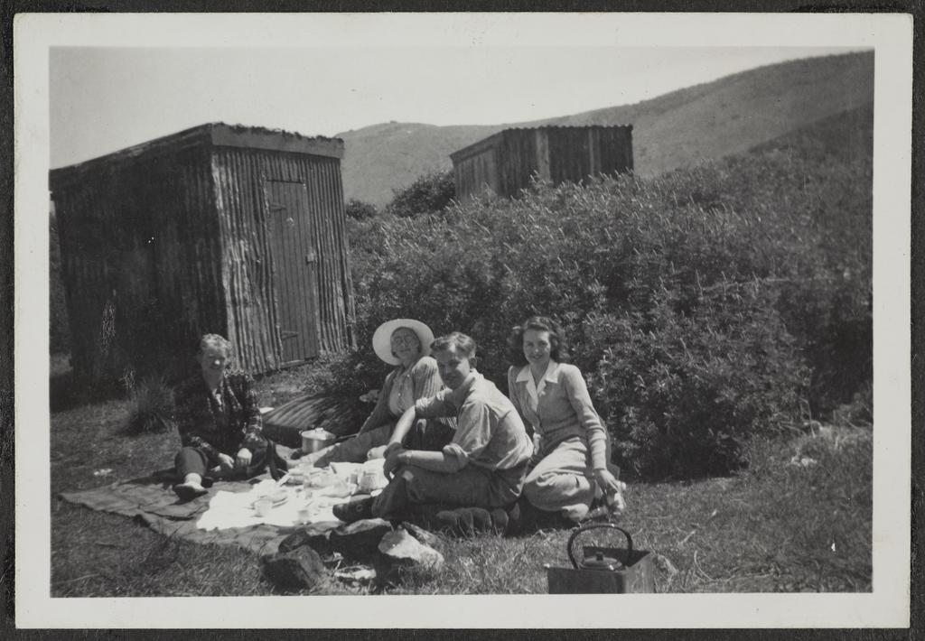 Lunchtime, Aramoana