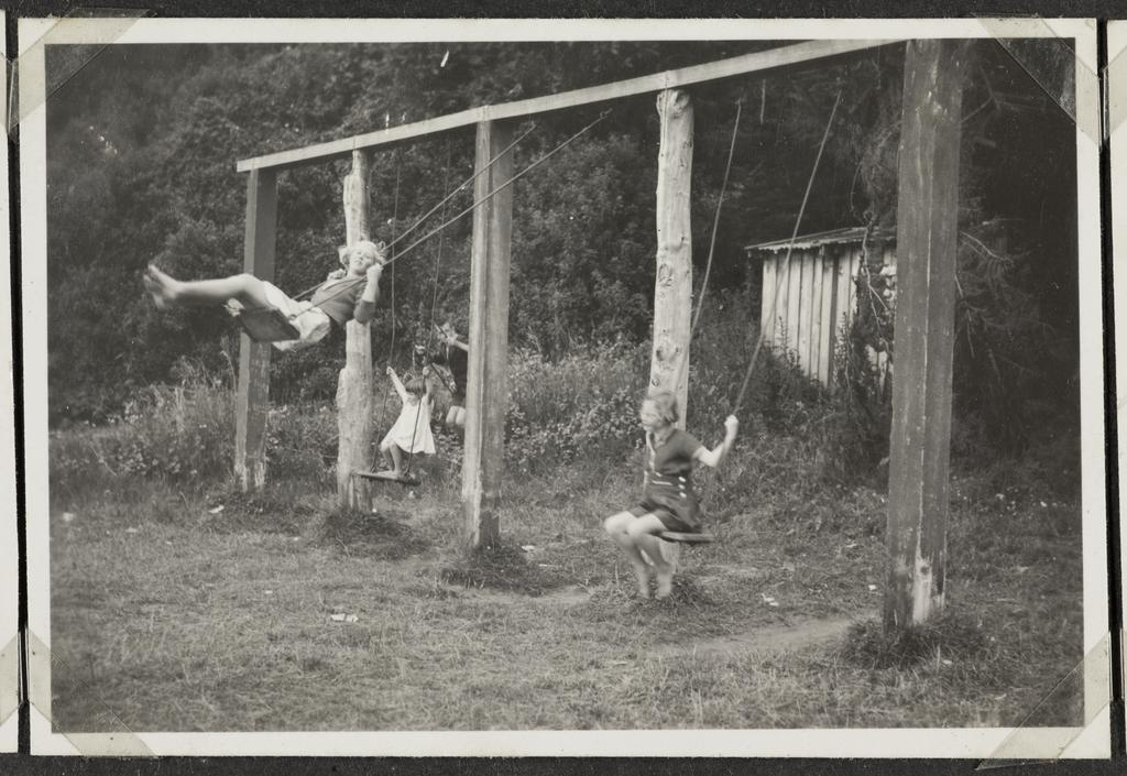All Moffats on the swings