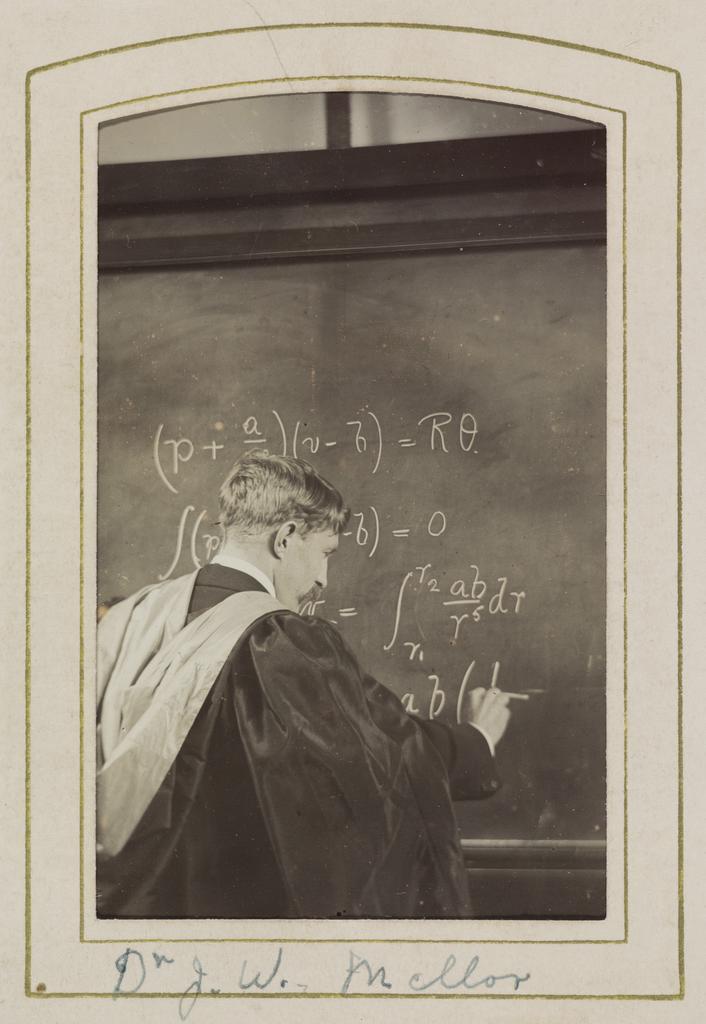 Dr Joseph W. Mellor